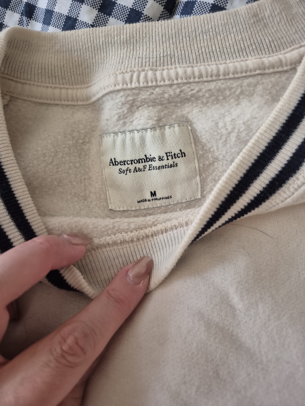 Abercrombie & Fitch Cream Sweatshirt and Joggers with Navy Striped Collar